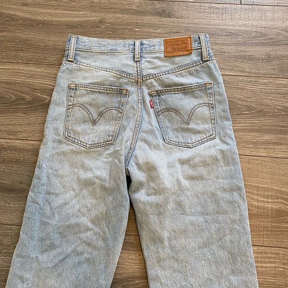 levi’s ribcage jeans - Picture 3 of 3